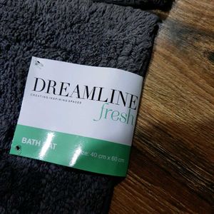 Brand New Dreamline Bath Mats Pack Of 2