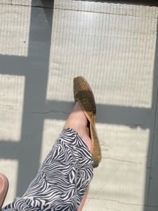 Embroidered Jutti Flats
