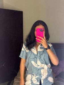 Patterned Women&#39;s Top