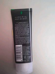 Pond's Bright Miracle Detox Face Wash