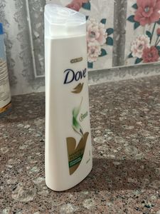 Dove Hairfall Rescue Detangling Conditioner