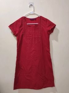 Red Short Sleeves Kurti In Size M