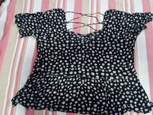 Beautiful Daisy Top