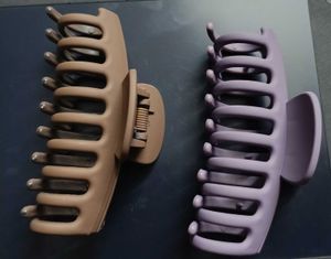 Large Hair Claws
