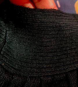 Bold Top Fully Stretched With Length 33 Can Be Wearable With Shrug Also And Used As Midy Too....it Will Fitted With Belt Too.....Can Be Wear With Boots And Leggings Also If You Don&#39;t Like To Wear Bold