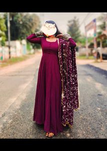 Elegant purple fleyar Ethnic Gown