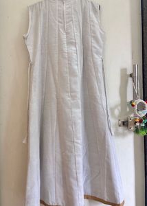 Embroidered White Kurti