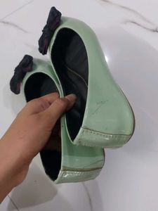 Women Flat bellies