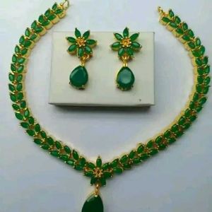 Green Stone Jewelry Set