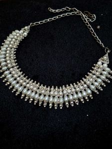 Pearl And Silver Colour Short Necklace 🥰🎀✨️