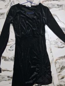 Black Velvet Long Sleeve Dress