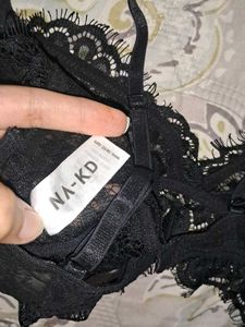 NA-KD Sexy Black Lace Strap Bra/ Bralette