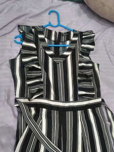 Black And White Striped Jumpsuit 🖤🤍