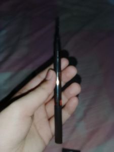 Smudge Free Eyebrow Pencil