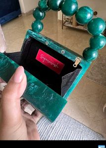 RESIN CLUTCH