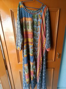 4 XXL Branded Kurties