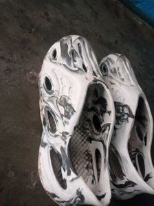 Marble Design Comfort Clogs
