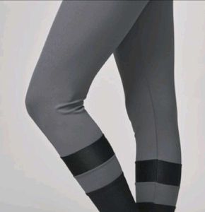 Imported Mesh Jeggings