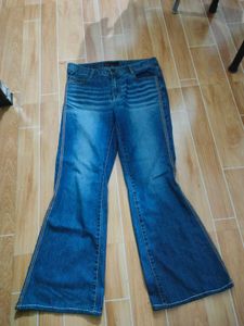Korean bootcut Jeans (DENIM)