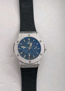 Hublot Watch - Stylish Timepiece