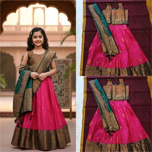 Lehenga Choli Set size 26 , 28, 30, 32