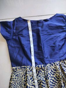 It&#39;s A Long Gown With Lining
