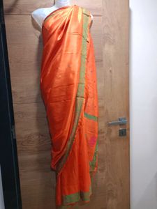 Orange Traditional Woven Silk Saree🧡