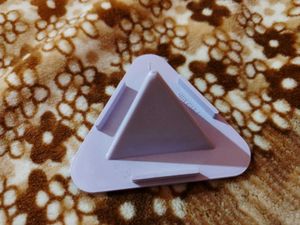 Pyramid Stand Mobile Holder Piech Colour