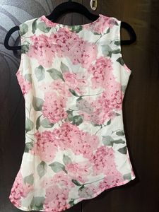 Berrylush Sleeveless Pink Top
