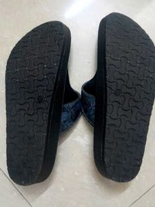 Walkway T-Strap Slippers