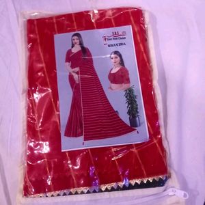 Saree With Blouse 400 Rupees