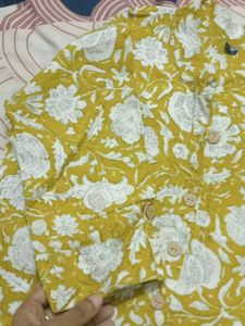 A Line Collar Neck Kurta M Size