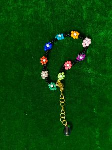 Small Beads Flower Bracelet 🌸
