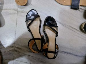 Sandle