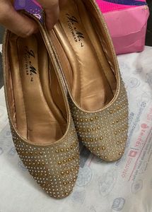 GliterGolden Embellished Ballerinas soft size 39