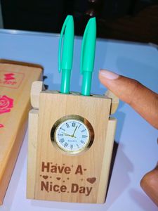 Wooden pencil stand