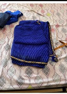 Silk Saree With Padded Blouse