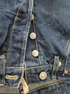 Levis 28 Waist Girls Premium Jeans🔥🔥🔥