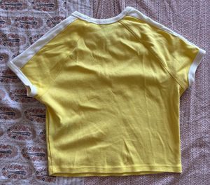 H&amp;M Cropped Typographic Tshirt