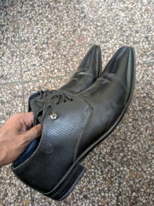 Original Louis Philippe Formal Black Leather Shoes