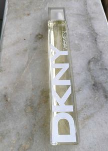 DKNY Women Energizing Eau de Parfum (100ml)