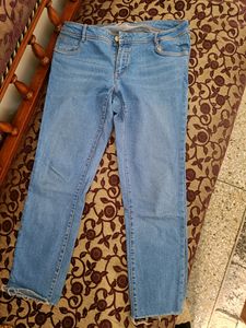 Original Zara Denim Jeans Low Waist.At Reduced Price .