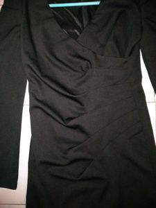 Elegant Black V neck Long Sleeve Dress