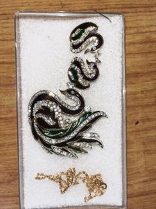 Brand New Swan Pendant Set with Free Chain