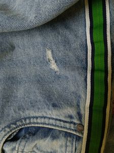 Ripped Boyfriend Jeans