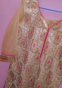 Elegant Golden heavy kurti✨️