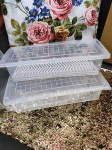 1 Set Fridge Storage Containers & 2 Adjustable Racks