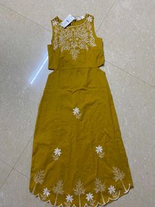 🌻Embroidered Mustard Dress🌻
