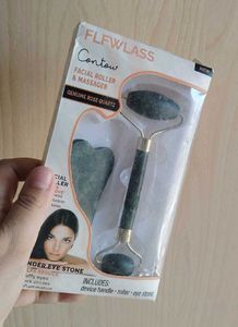 FACE ROLLER AND MASSAGER ❤️