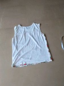 Pretty Sleevless Top